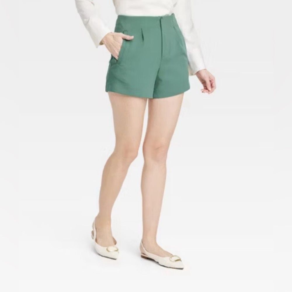 a new day Women's Pleated Stretch High Waist Shorts in Olive Green Size 12